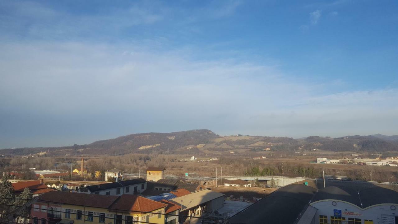 Affittacamere Serravalle Shopping Serravalle Scrivia Exterior foto